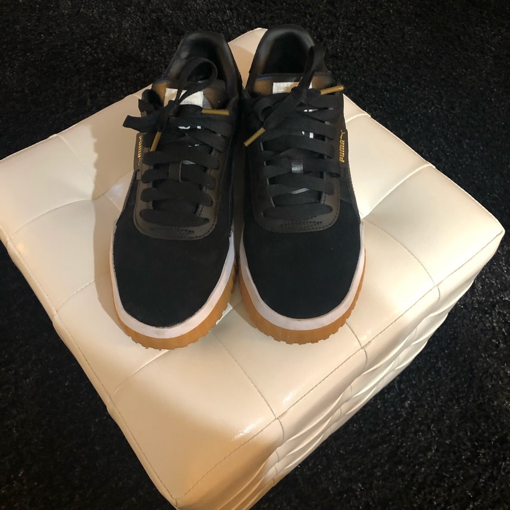 Women’s Puma Cali Velvet